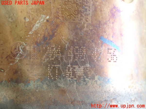 1UPJ-39102661]ベンツ E250 クーペ C207(207336)触媒1 中古_m0004.jpg