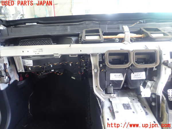 1UPJ-39106081]ベンツ E250 クーペ C207(207336)エバポレーター1 中古_m0001.jpg