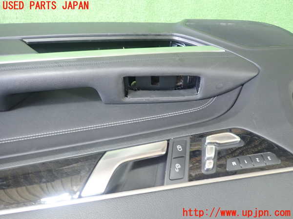1UPJ-39101234]ベンツ E250 クーペ C207(207336)右ドア内張り 中古_m0002.jpg