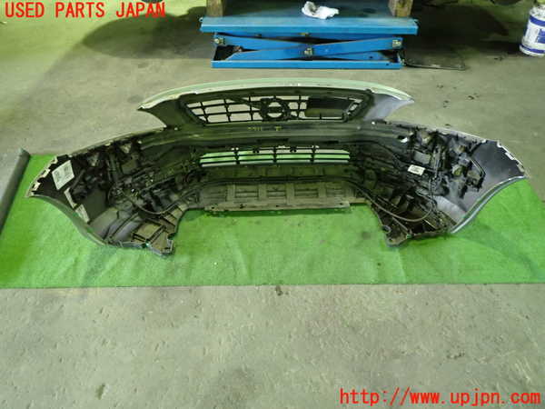 1UPJ-39111010]ボルボ・V40(MB4164T)フロントバンパー 中古_m0004.jpg