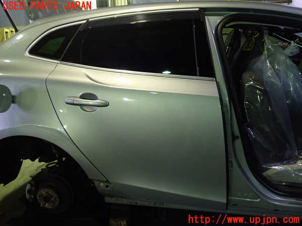 1UPJ-39111290]ボルボ・V40(MB4164T)右後ドア 中古 AGC M189 43R-00048_m0001.jpg