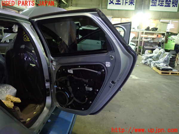 1UPJ-39111290]ボルボ・V40(MB4164T)右後ドア 中古 AGC M189 43R-00048_m0004.jpg