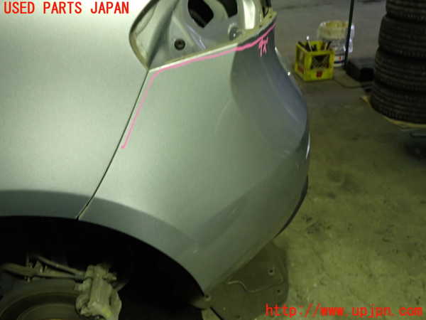 1UPJ-39111610]ボルボ・V40(MB4164T)リアバンパー 中古_m0003.jpg