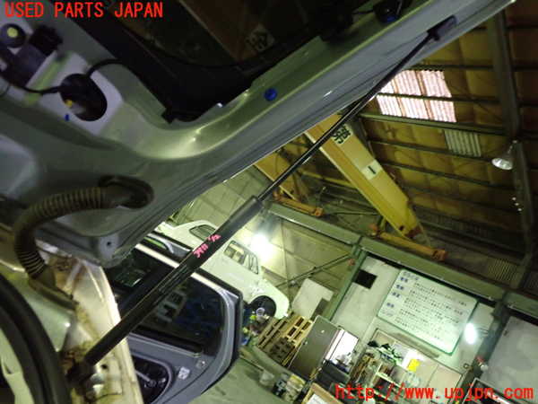 1UPJ-39111584]ボルボ・V40(MB4164T)リアゲートダンパー 中古_m0001.jpg