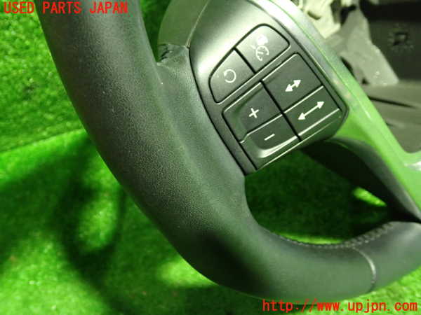 1UPJ-39117855]ボルボ・V40(MB4164T)ステアリングホイール 中古_m0002.jpg