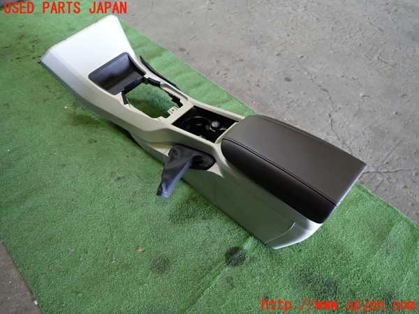 1UPJ-39117540]ボルボ・V40(MB4164T)センターコンソール 中古_m0003.jpg