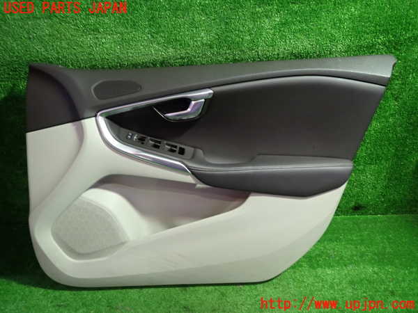1UPJ-39111234]ボルボ・V40(MB4164T)右前ドア内張り 中古_m0001.jpg