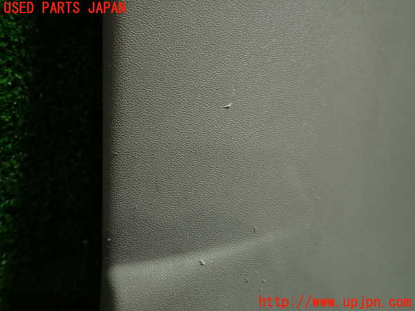 1UPJ-39117665]ボルボ・V40(MB4164T)右センターピラートリム 中古_m0002.jpg