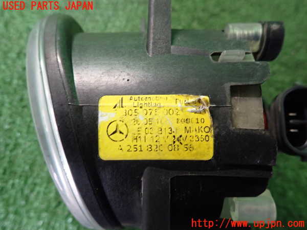 5UPJ-39121180]ベンツ B180(245232)(W245系)右フォグ 中古_m0003.jpg