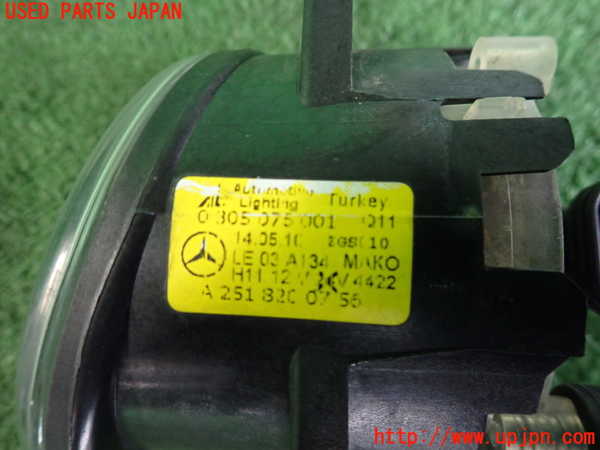 2UPJ-39121182]ベンツ B180(245232)(W245系)左フォグ 中古_m0003.jpg