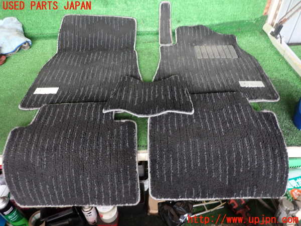 2UPJ-39127800]ベンツ B180(245232)(W245系)フロアマット 中古_m0001.jpg