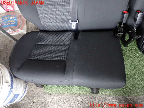 2UPJ-39127405]ベンツ B180(245232)(W245系)右リアシート 中古_m0003.jpg