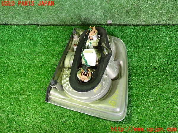 2UPJ-39131550]クラウン エステート(JZS173W)右リアフィニッシャー 中古_m0002.jpg