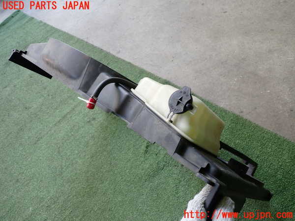 2UPJ-39132410]クラウン エステート(JZS173W)ラジエータータンク 中古_m0002.jpg