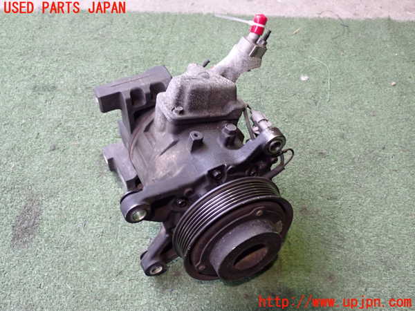 2UPJ-39136025]クラウン エステート(JZS173W)エアコンコンプレッサー 中古_m0002.jpg