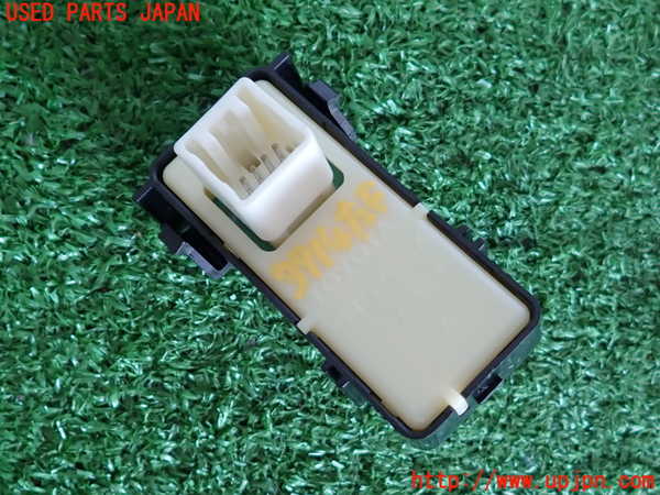 2UPJ-39146245]セルシオ(UCF31)左前パワーウィンドウスイッチ 中古_m0002.jpg