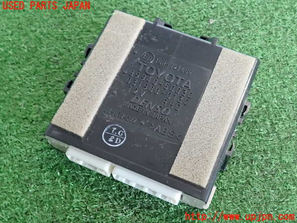 2UPJ-39146148]セルシオ(UCF31)コンピューター3 中古_m0001.jpg