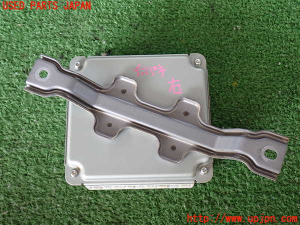 5UPJ-39156146]ハイエースバン200系(KDH205V)コンピューター1 中古_m0003.jpg