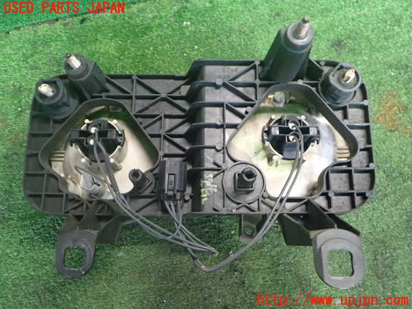 2UPJ-39161130]ジャガー・XJ(JLDB)右ヘッドライト ハロゲン 中古_m0004.jpg