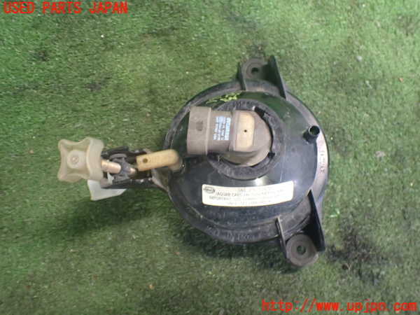 2UPJ-39161182]ジャガー・XJ(JLDB)左フォグ 中古_m0002.jpg