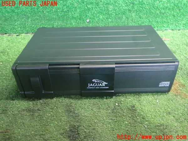 2UPJ-39166505]ジャガー・XJ(JLDB)CDチェンジャー 中古_m0001.jpg
