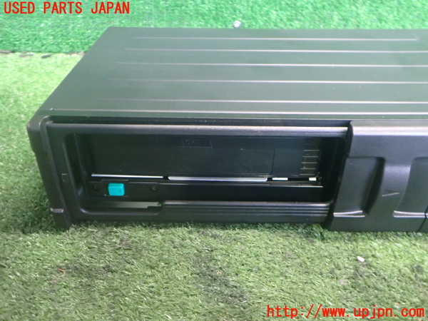 2UPJ-39166505]ジャガー・XJ(JLDB)CDチェンジャー 中古_m0002.jpg