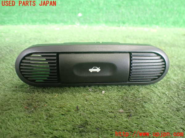 2UPJ-39166307]ジャガー・XJ(JLDB)スイッチ2 (トランク) 中古_m0001.jpg