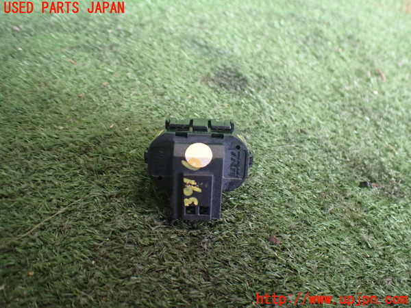 2UPJ-39166245]ジャガー・XJ(JLDB)左前パワーウィンドウスイッチ 中古_m0002.jpg