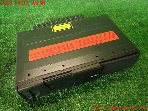 2UPJ-39176505]BMW 323i(VB23)(E90)CDチェンジャー 中古_m0001.jpg