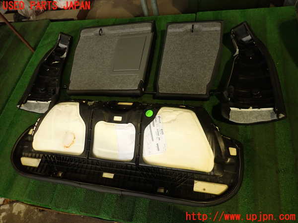 2UPJ-39177385]BMW 323i(VB23)(E90)リアシート 中古_m0005.jpg