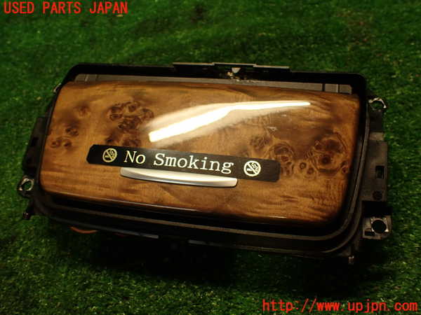 2UPJ-39177821]BMW 323i(VB23)(E90)灰皿1 中古_m0001.jpg