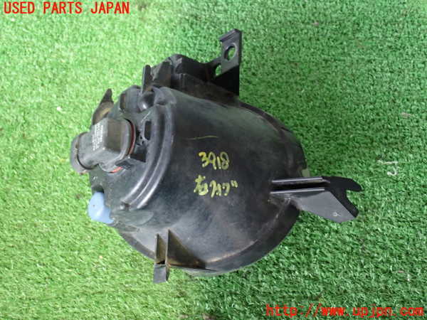 2UPJ-39181180]ポルシェ・カイエン(9PAM5501)右フォグ 中古_m0003.jpg