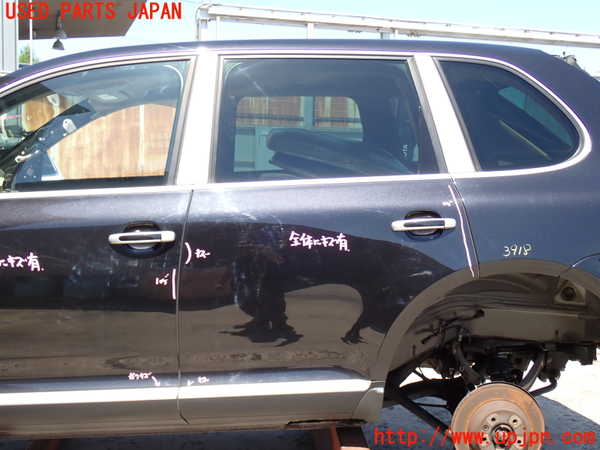 2UPJ-39181320]ポルシェ・カイエン(9PAM5501)左後ドア (43R-001090) 中古_m0001.jpg