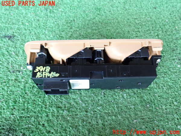 2UPJ-39186240]ポルシェ・カイエン(9PAM5501)右前パワーウィンドウスイッチ 中古_m0002.jpg