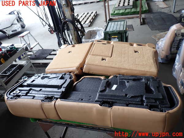 2UPJ-39187385]ポルシェ・カイエン(9PAM5501)リアシート 中古_m0005.jpg