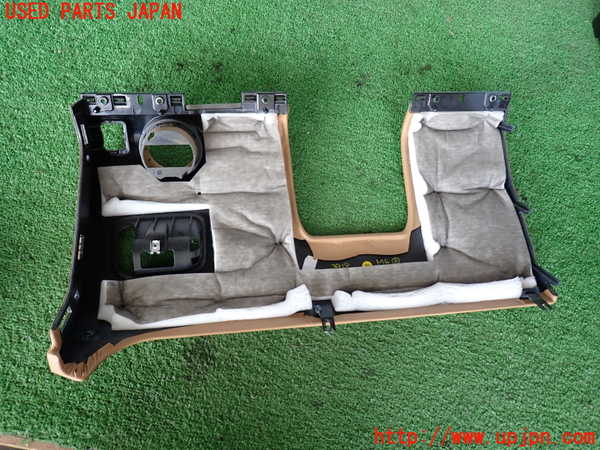 2UPJ-39187692]ポルシェ・カイエン(9PAM5501)内装トリム類2 中古_m0003.jpg