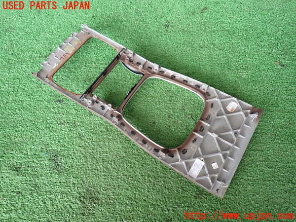 2UPJ-39187693]ポルシェ・カイエン(9PAM5501)内装トリム類3 中古_m0003.jpg