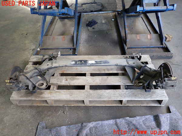 2UPJ-39195380]アウディ・TT クーペ(8NAUQ)リアアクスルビーム 中古_m0001.jpg