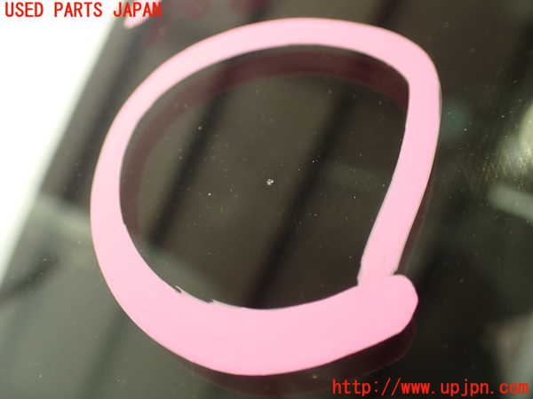 2UPJ-39201195]ボルボ・V70(SB5244W)フロントガラス 中古 SPLINTEX M52 43R-00138_m0004.jpg