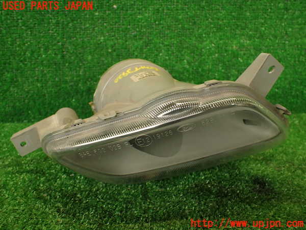 2UPJ-39201180]ボルボ・V70(SB5244W)右フォグ 中古_m0001.jpg