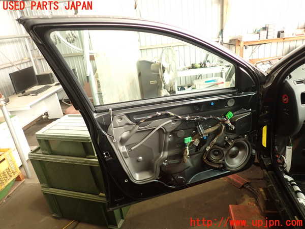 2UPJ-39201260]ボルボ・V70(SB5244W)左前ドア 中古 SAINT-GOBAIN SEKURIT M53 43R-001106 _m0005.jpg