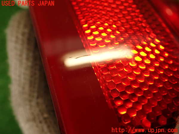 2UPJ-39201552]ボルボ・V70(SB5244W)左リアフィニッシャー 中古_m0003.jpg
