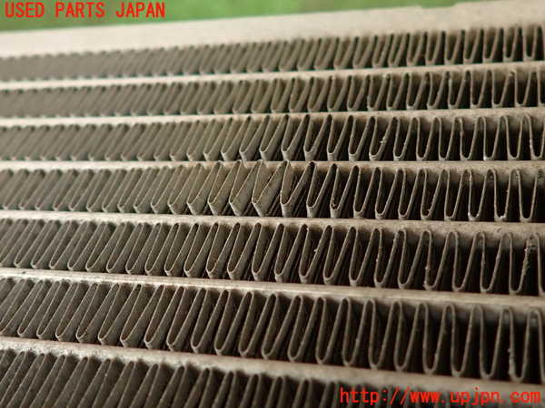 2UPJ-39202321]ボルボ・V70(SB5244W)ラジエーター1 中古_m0002.jpg