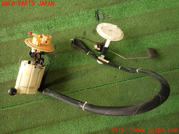 2UPJ-39202510]ボルボ・V70(SB5244W)燃料ポンプ 中古_m0001.jpg