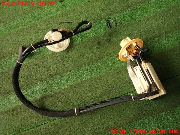 2UPJ-39202510]ボルボ・V70(SB5244W)燃料ポンプ 中古_m0002.jpg