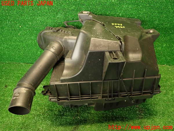 2UPJ-39202560]ボルボ・V70(SB5244W)エアクリーナーボックス 中古_m0002.jpg