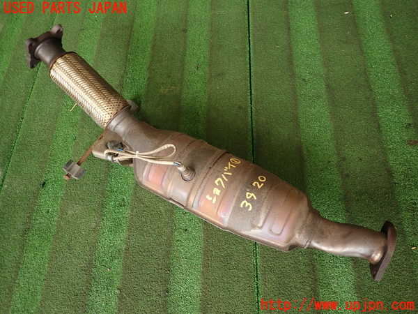 2UPJ-39202661]ボルボ・V70(SB5244W)触媒1 中古_m0001.jpg