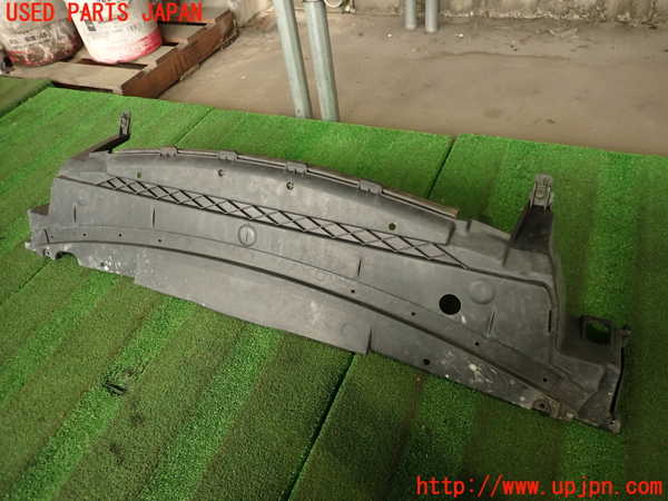 2UPJ-39201721]ボルボ・V70(SB5244W)アンダーカバー1 中古_m0001.jpg