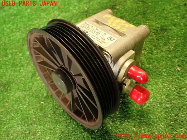 2UPJ-39204250]ボルボ・V70(SB5244W)パワステポンプ 中古_m0001.jpg