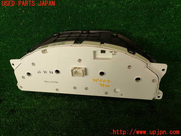 2UPJ-39206170]ボルボ・V70(SB5244W)スピードメーター 中古_m0003.jpg